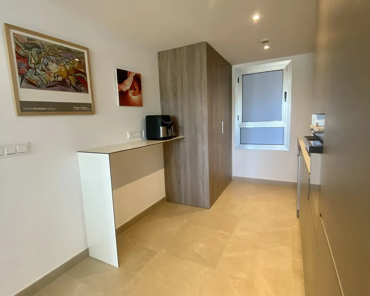 da6ba0d0-dbc2-4fa3-bc67-97b919c84a84