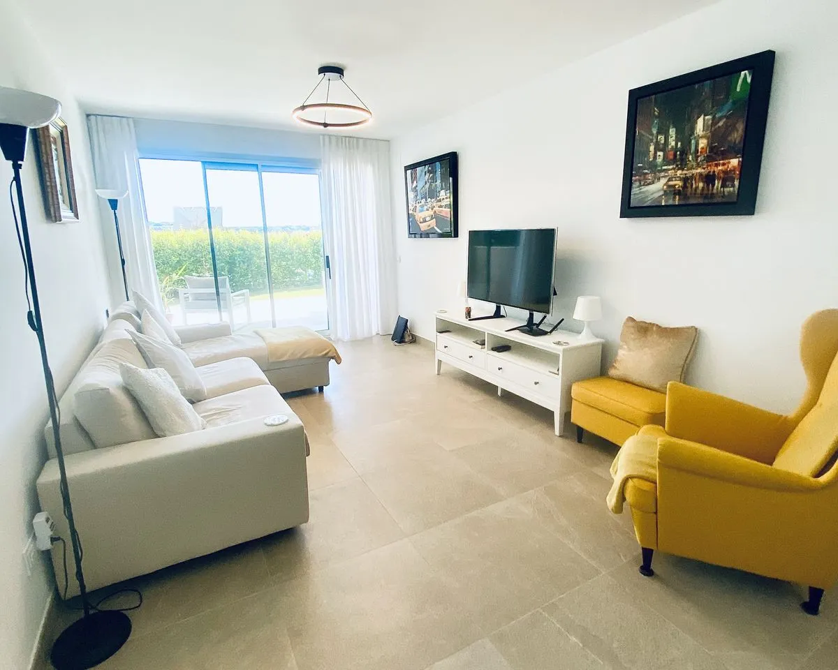 da73c8de-e97f-4c5c-9098-013cd30963aa