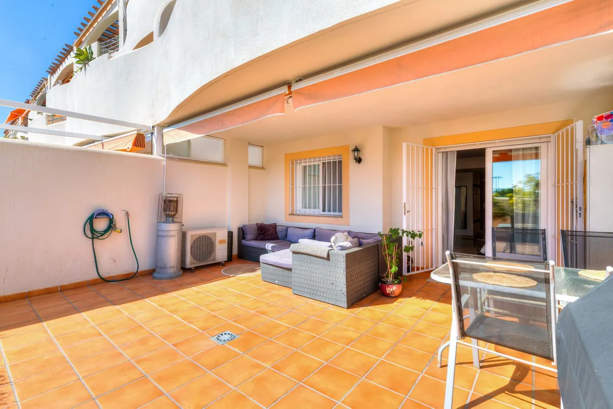 4a1e6900-0b2c-43a1-9b4f-bdb11e3aa8e2