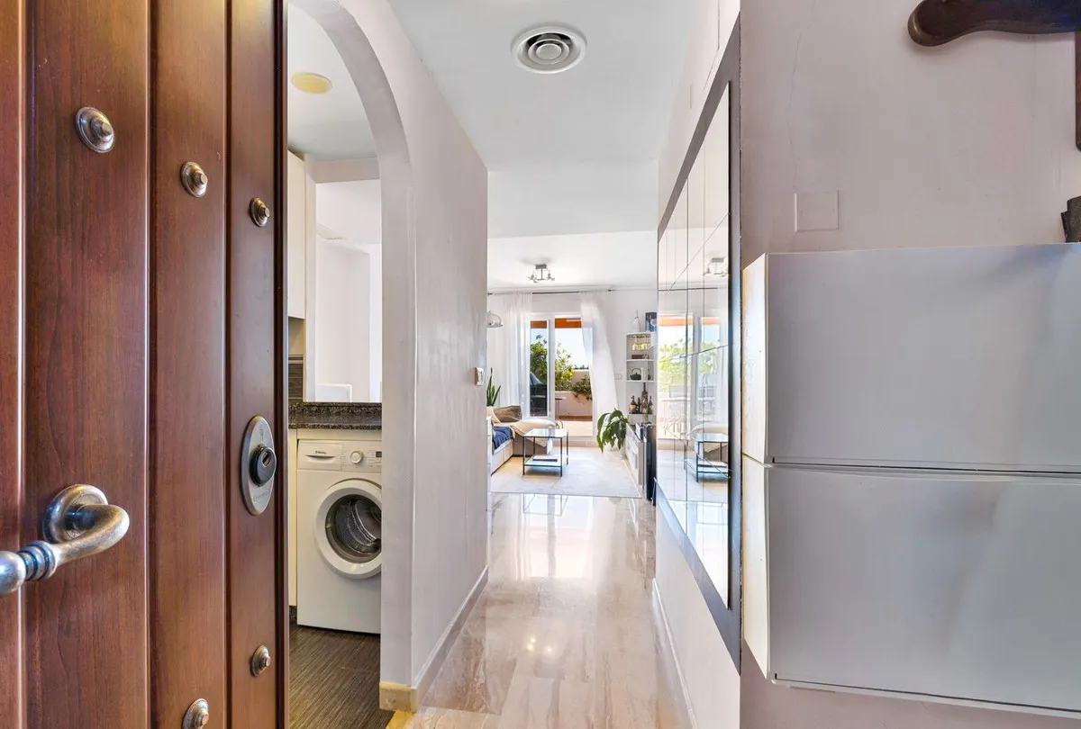 c61ab4ea-2b5e-48fe-ad70-47b4c4efec83