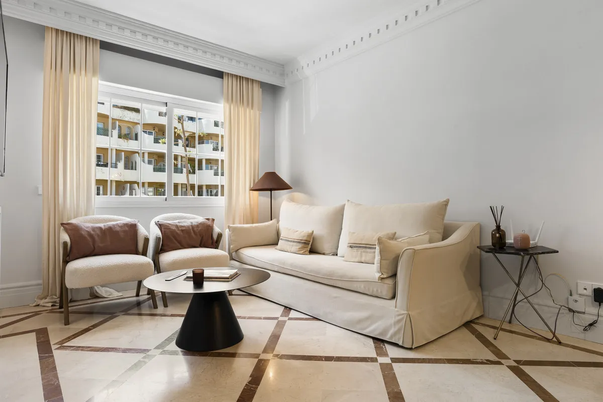 a8f676d2-b31f-4160-8ead-00cf47a19d83