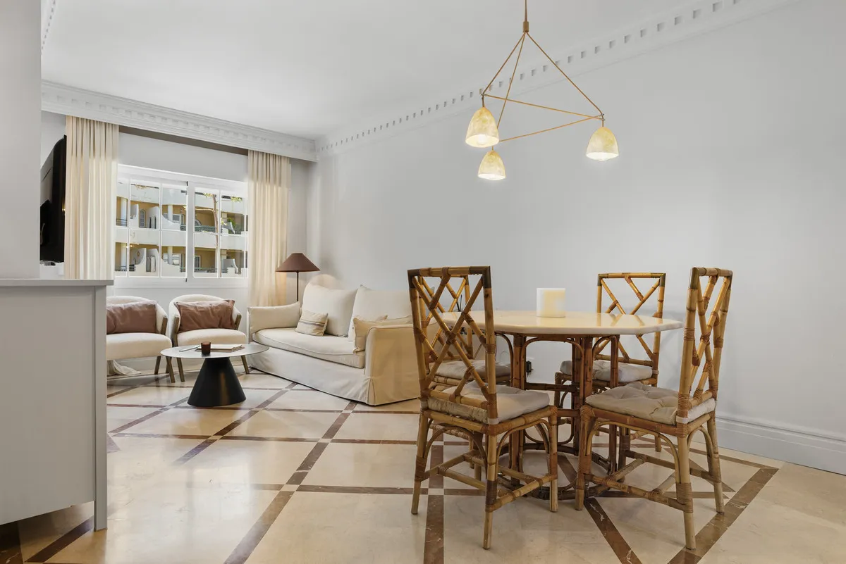 c83d18e9-9934-4dc4-9ecc-2b60b1ce370d