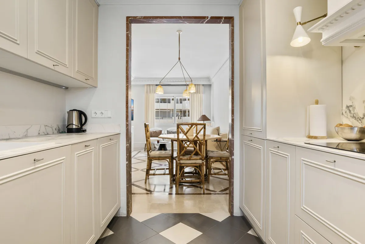 e3e5573d-4a9a-4abb-b33d-8b8ddb73a2f0