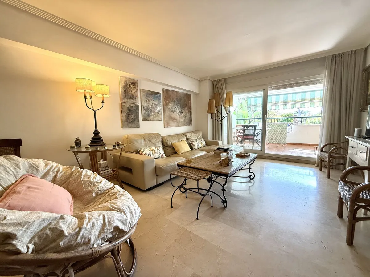 1981dac0-bc59-4043-91a2-c74bf2743164