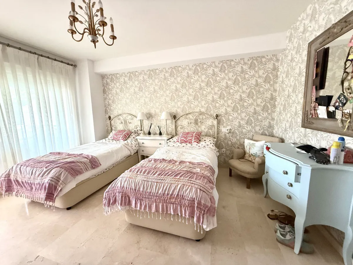 5122fd3e-8d0b-48ae-a5ea-90937e00b269