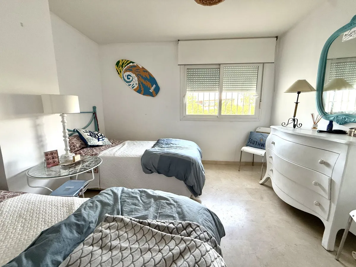 c9eed357-96b6-4cd5-8f7b-5235ce2a79f8