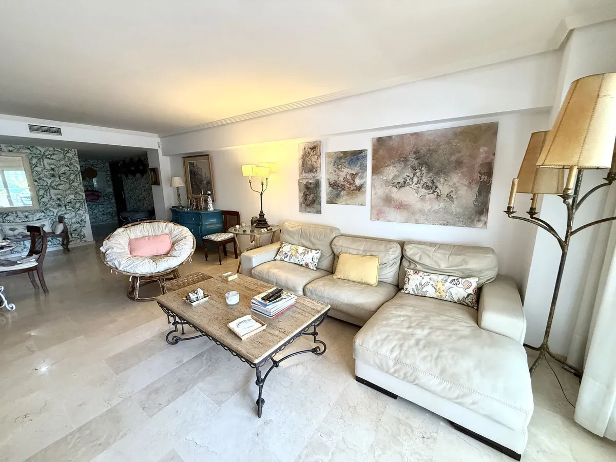 e5e77832-b925-4766-8997-7252e0118b5f