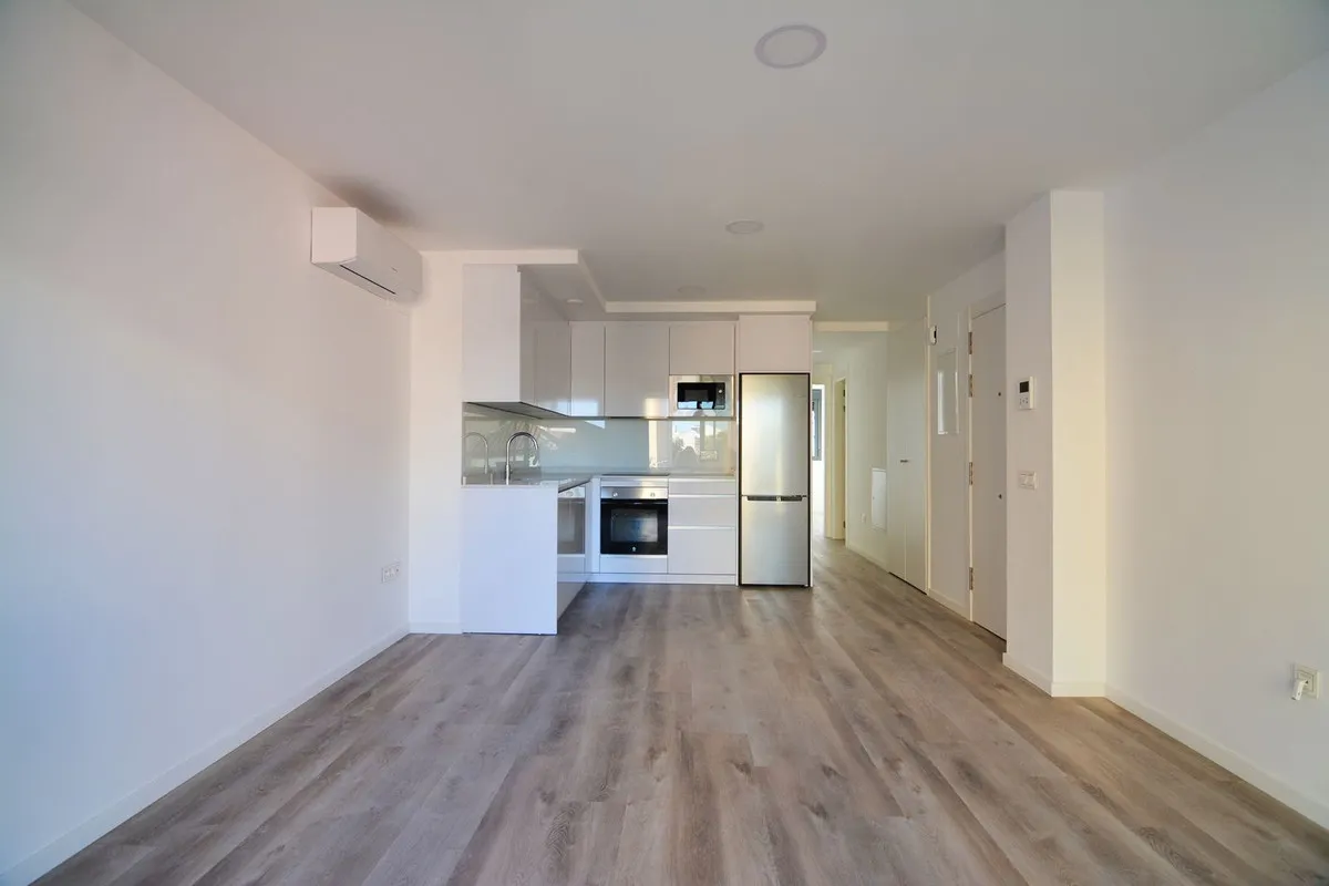 b68d80fb-a5b1-4b7f-a11b-db7e05679827