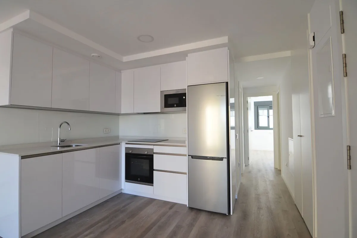 e097aac6-a7ec-43cc-a1f4-488104fcd56d