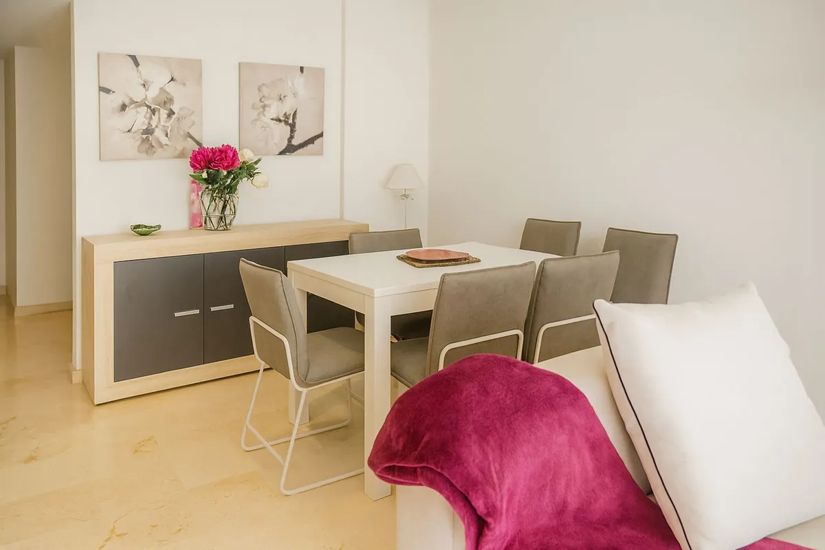 5a980a94-3b52-4ee9-ba90-6b9cbe7272b7