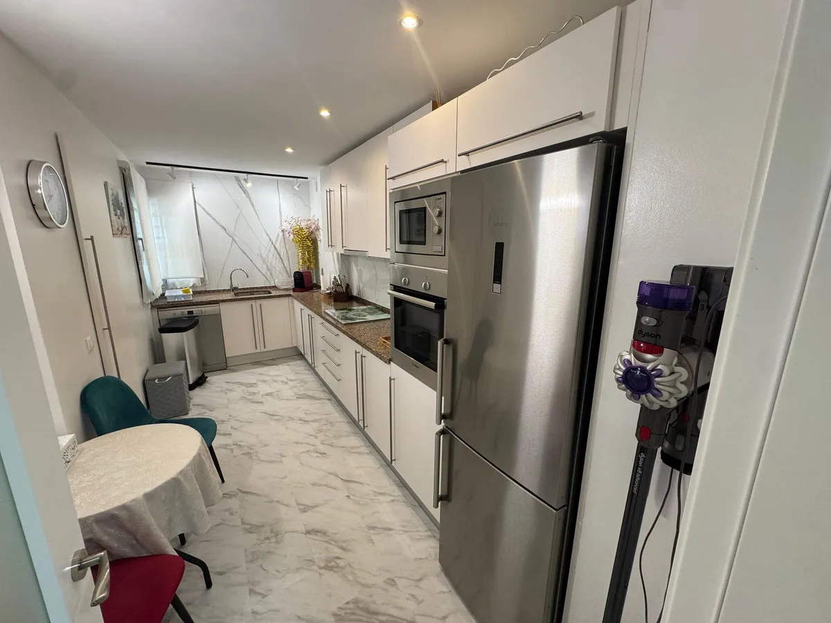 d2977095-8bb8-4f04-b78e-e3b4f91566e8