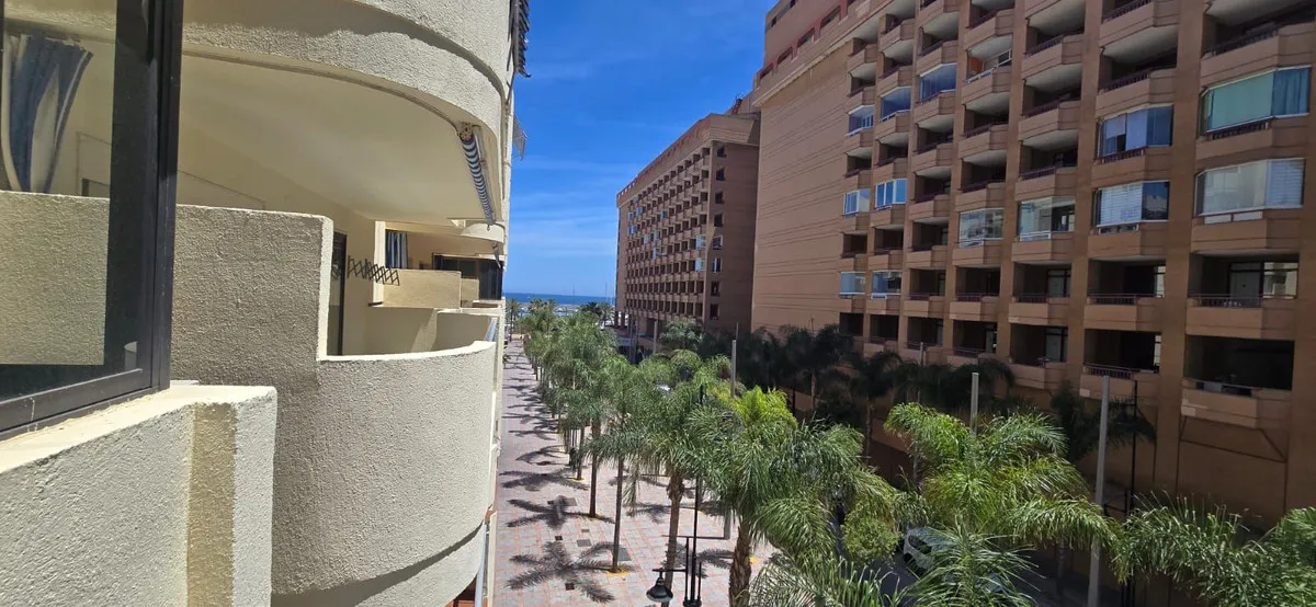 aed15e9f-be3c-4891-b6ed-9b5cf3586be1