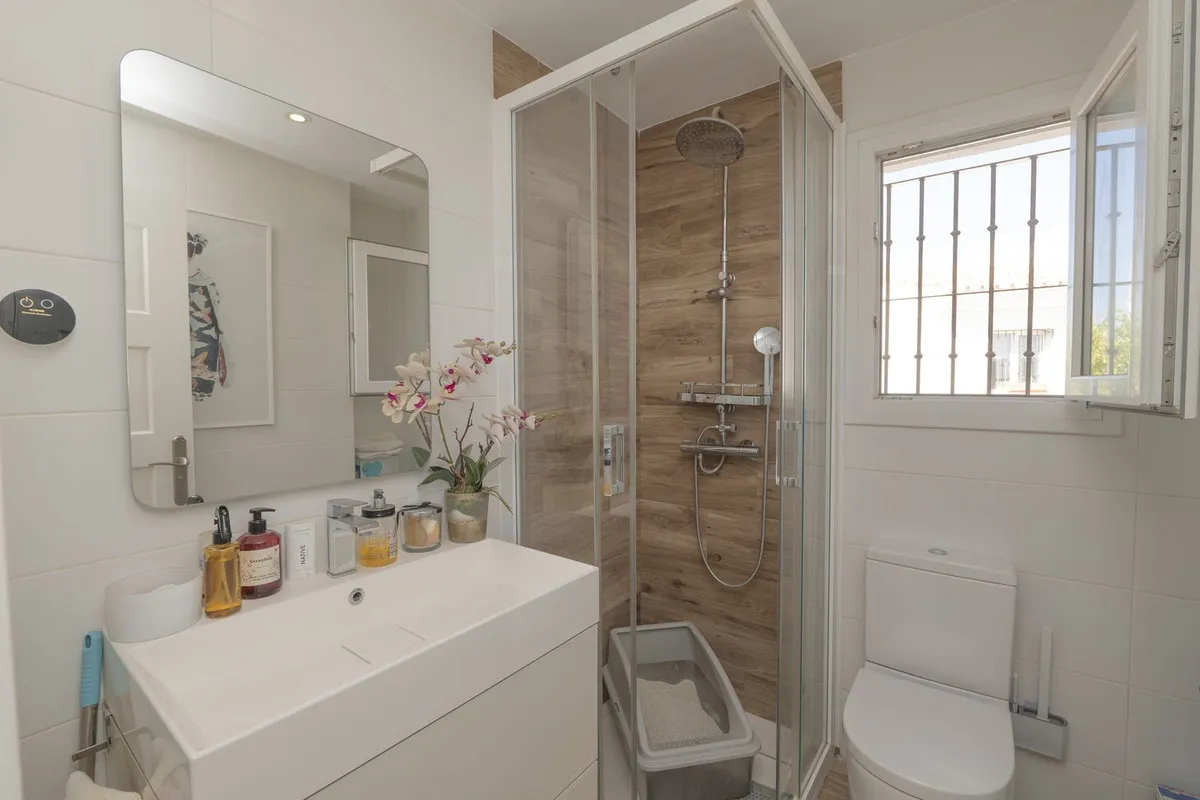 379c9171-f734-4328-9273-dbc46d59efa0