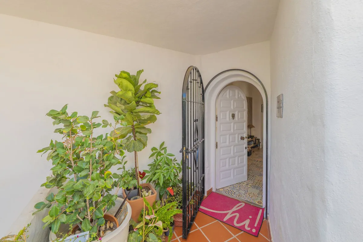 f93d9d48-d438-41ea-af2a-bf76f7649868