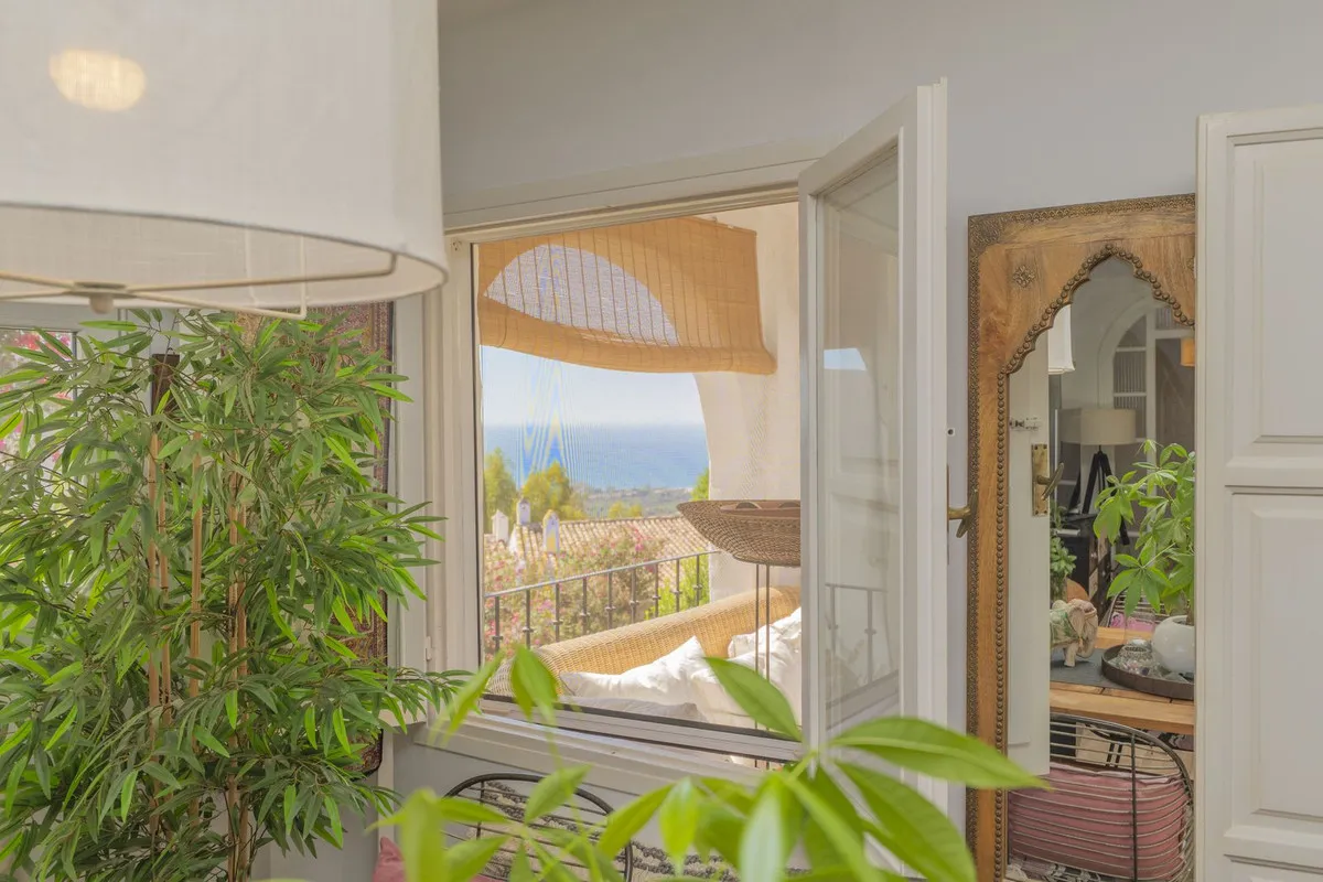 fbbe6e2e-aa34-4f6f-bd8d-0e85adad9ee8