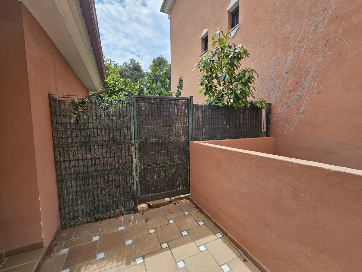 802ef514-22ca-4161-9bf6-f0c62bef6a8c