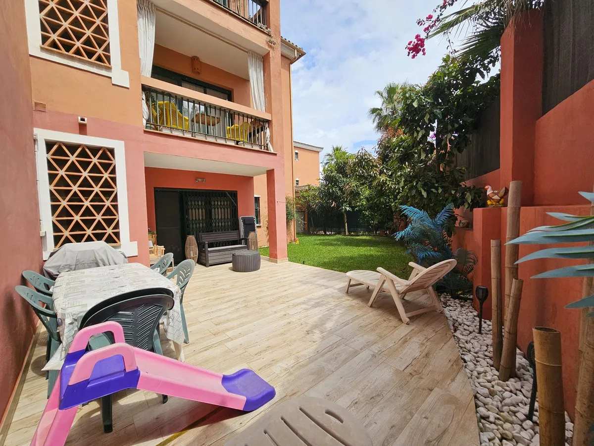 98a6f93b-7bb0-42f1-9f27-bbefc33e618f