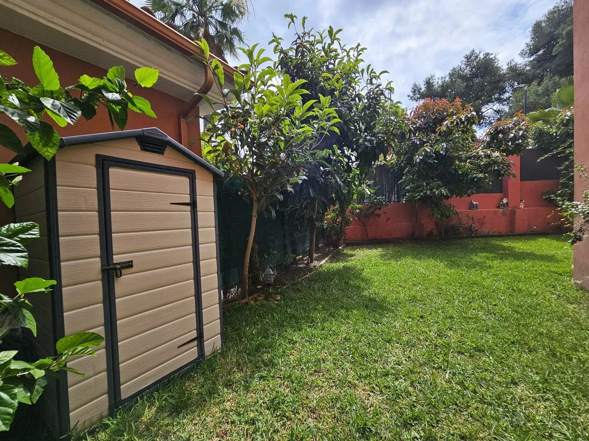 f7571db7-5bd4-4c29-9d51-1df3cdfd6f77