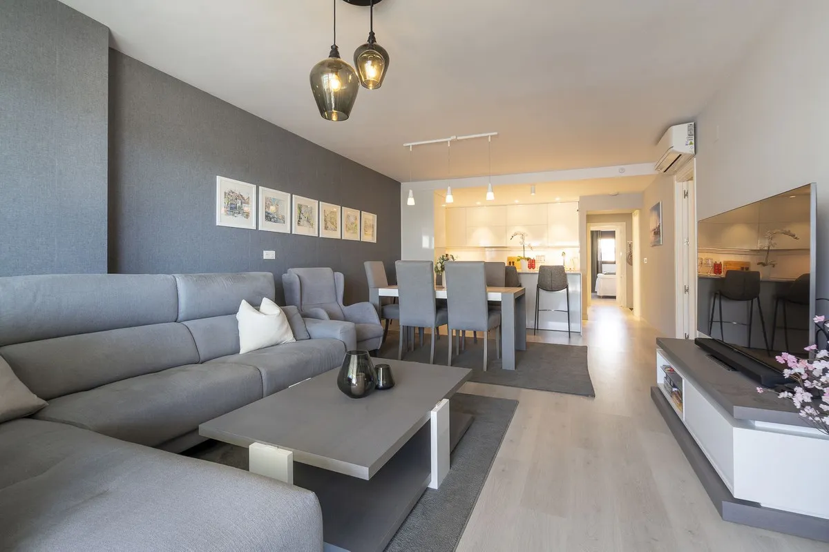 cc9b5f0b-c40d-40dc-b435-b1283f45afd6