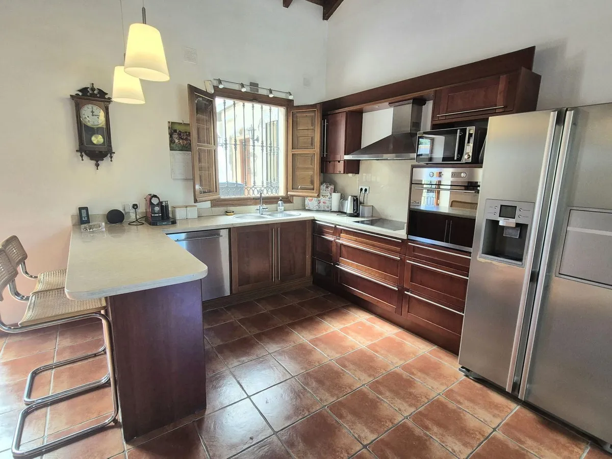 575c46a3-9d8b-4102-a480-e77a85f7d4f0