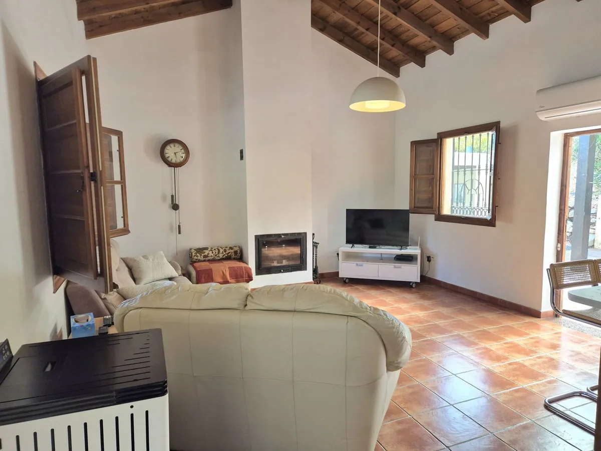 9f93ede5-dc6a-4d1b-812c-cc7c9d5cefc6