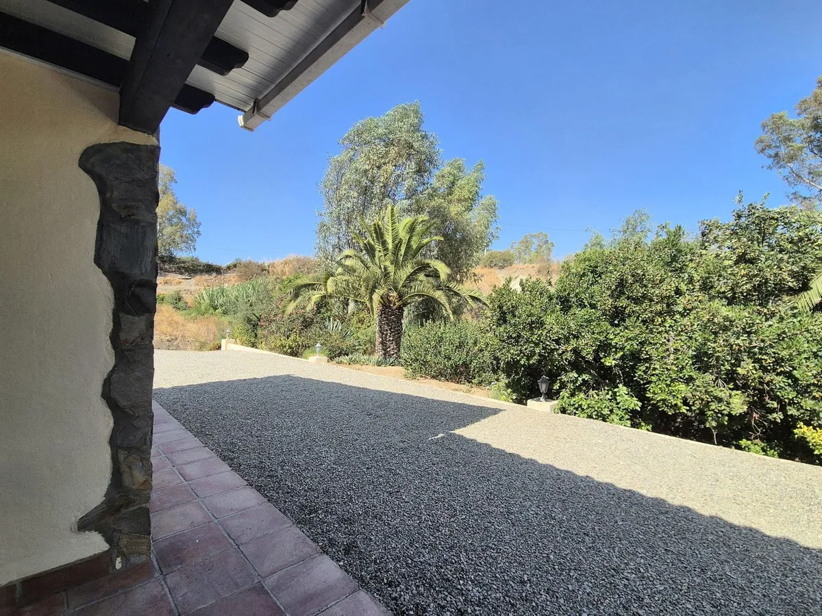 b3950cd8-48b1-4213-b0c7-b1db089430fc