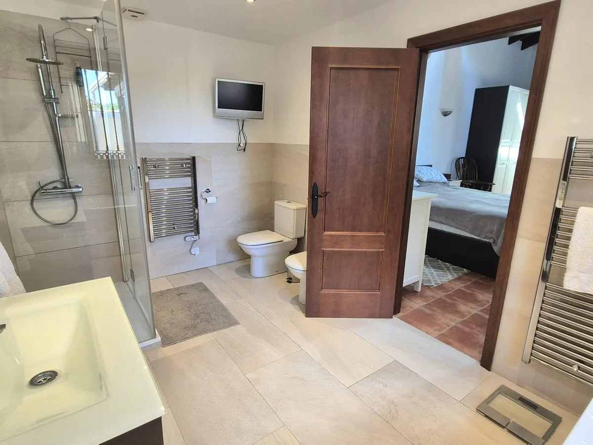 b76676ad-8dcf-436c-b230-3df71eb3b3b2