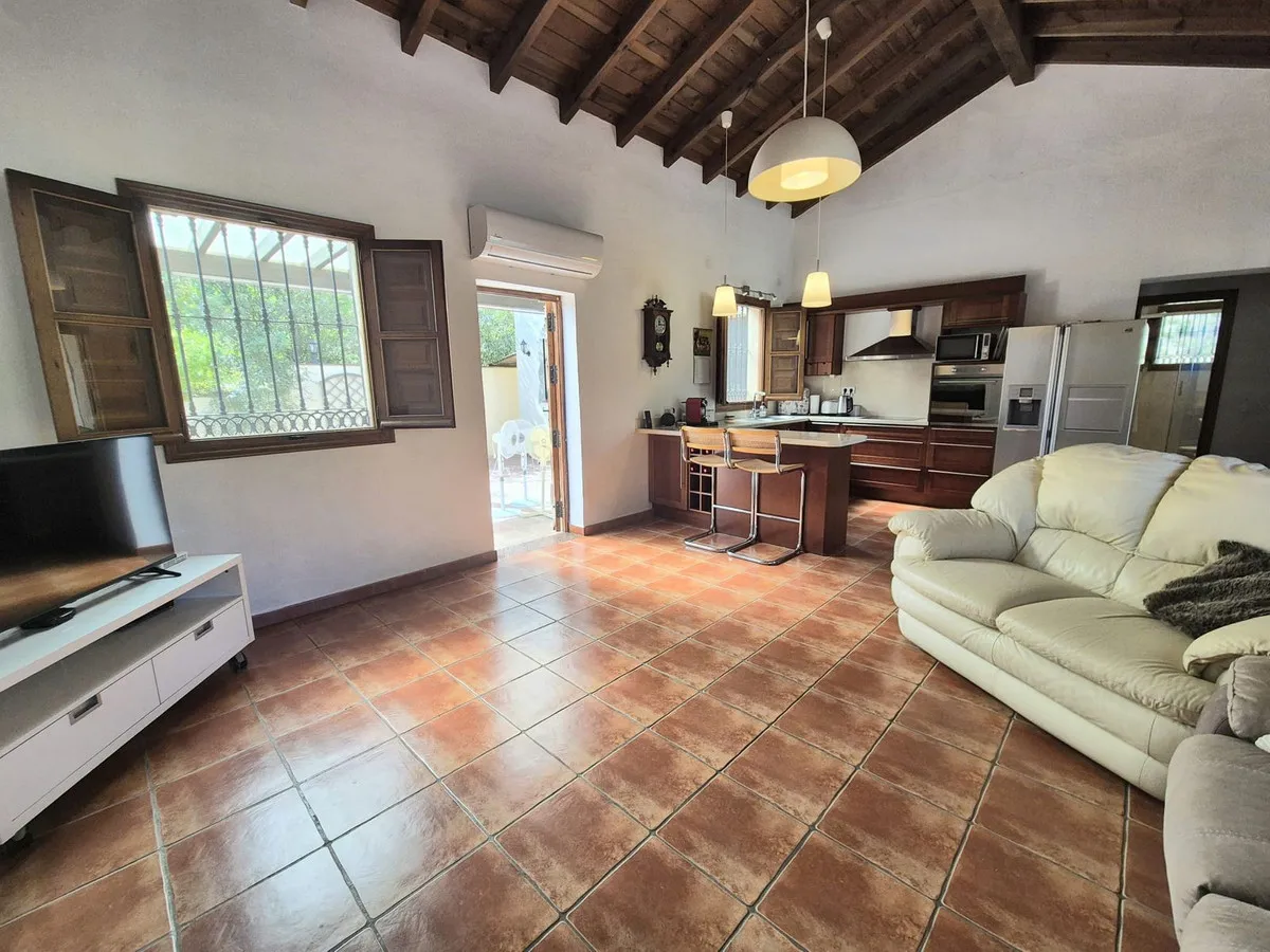 c12404cd-d8ec-4789-bb20-930ed9bcd084