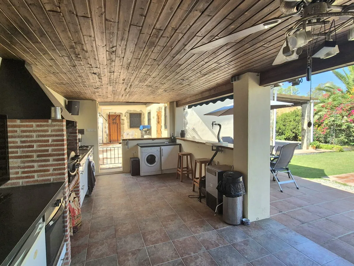 cfbc9030-6f8a-4d9c-a69a-229f930883e6