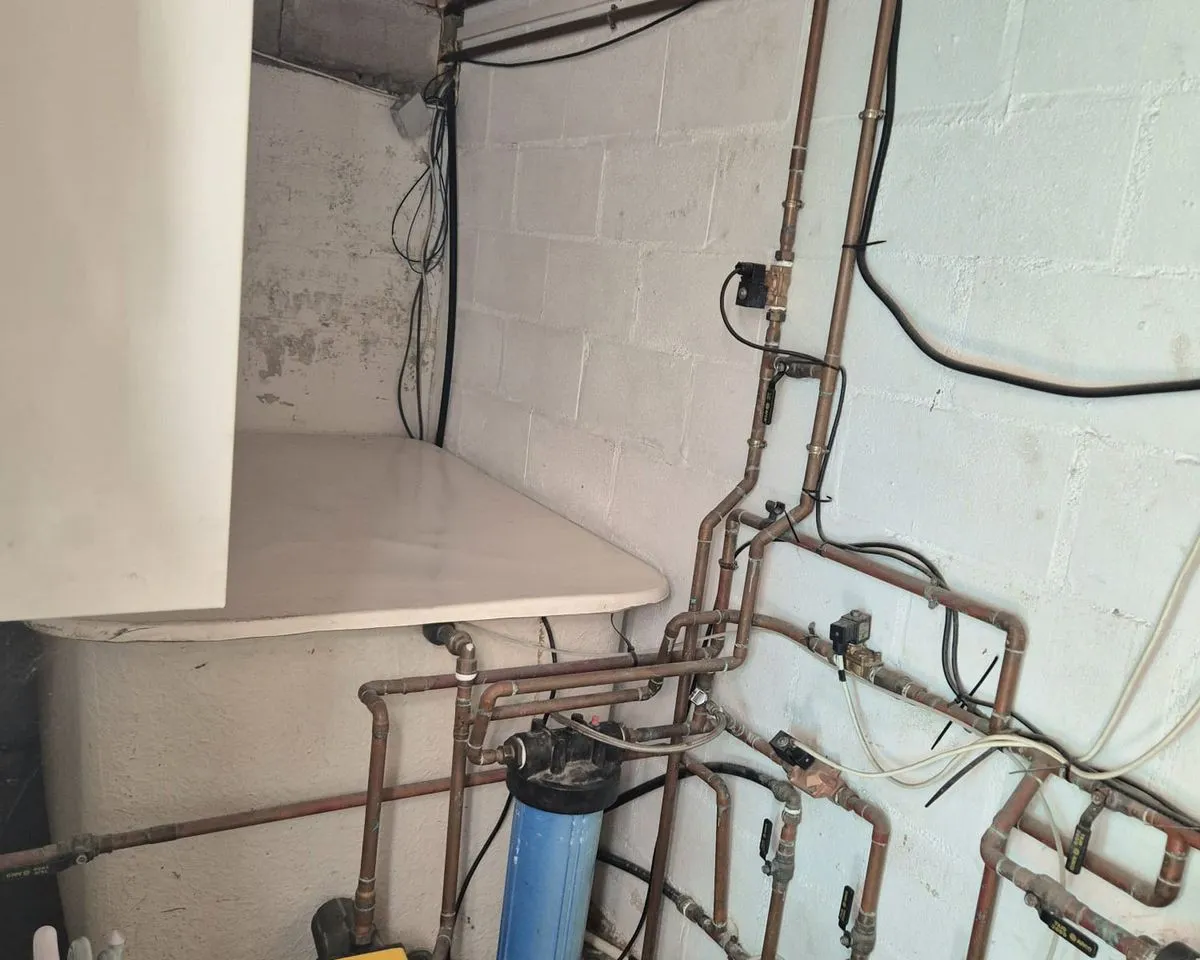 f2814d70-1dfa-4ef0-a38b-f9e1559ad3b7