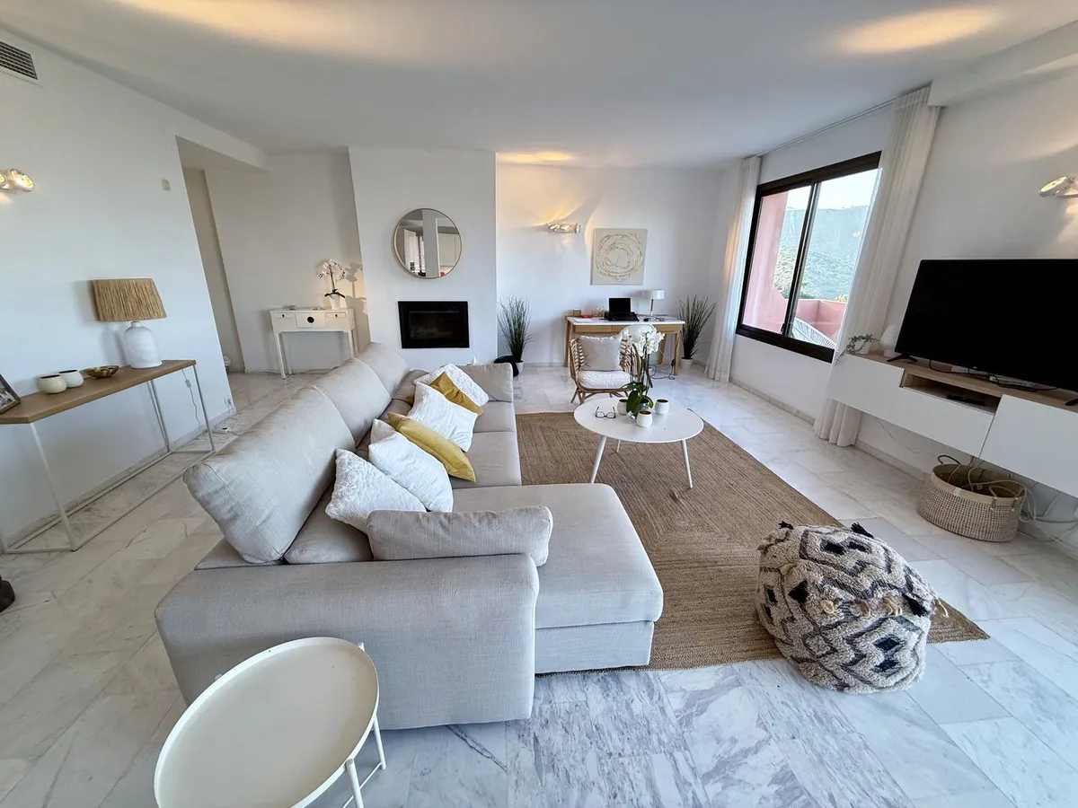 d4facd54-55c1-4372-a251-d459a4712be7