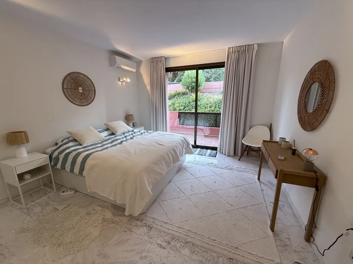 f072ea37-a8ef-4b29-a674-602da1928250