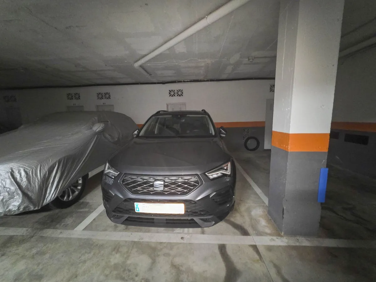 77dcb9e2-962d-45ea-bf1e-d8476b3bb1f1