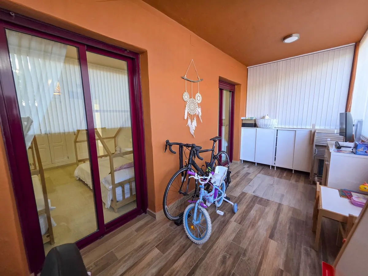 d1f915ab-36d2-41a0-9dc6-456b01b5882d