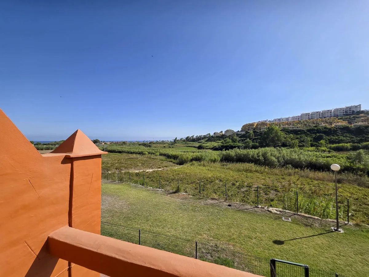 dc6e89e5-a491-437f-ae72-b64be8048269