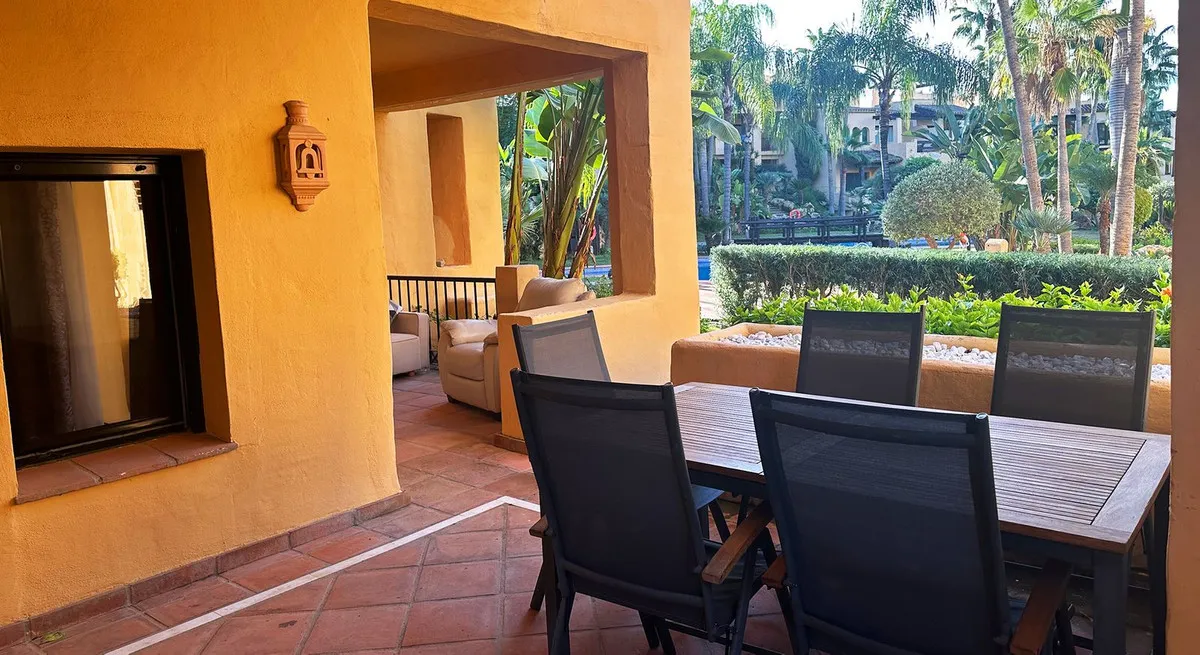 e22a752b-a7fc-48a4-bb7d-21cd9e29c850