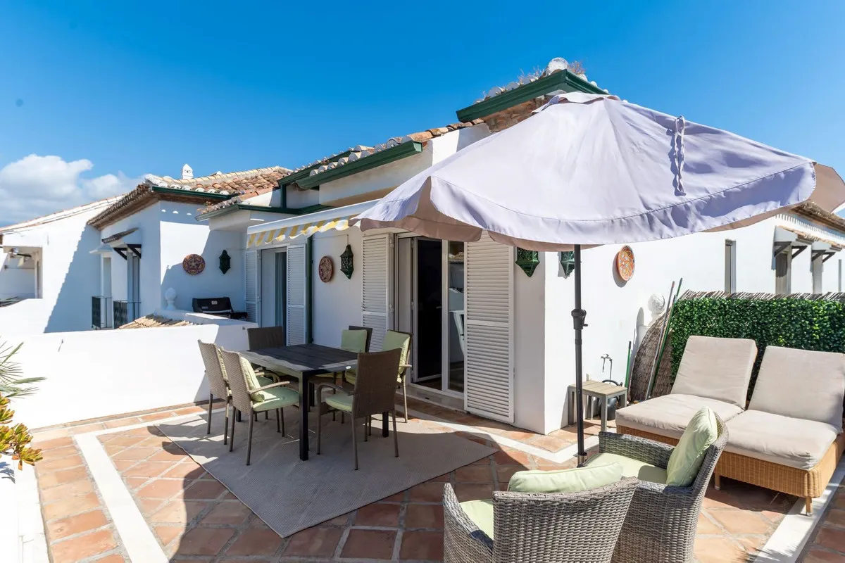 71ca98e3-a77d-4d41-8ffb-2701ef21fb1f