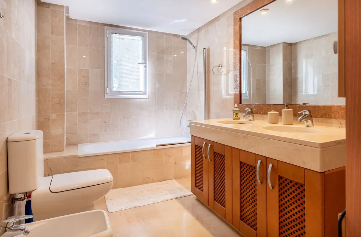 7465ded7-840f-4fc2-a5aa-03b0d9826575