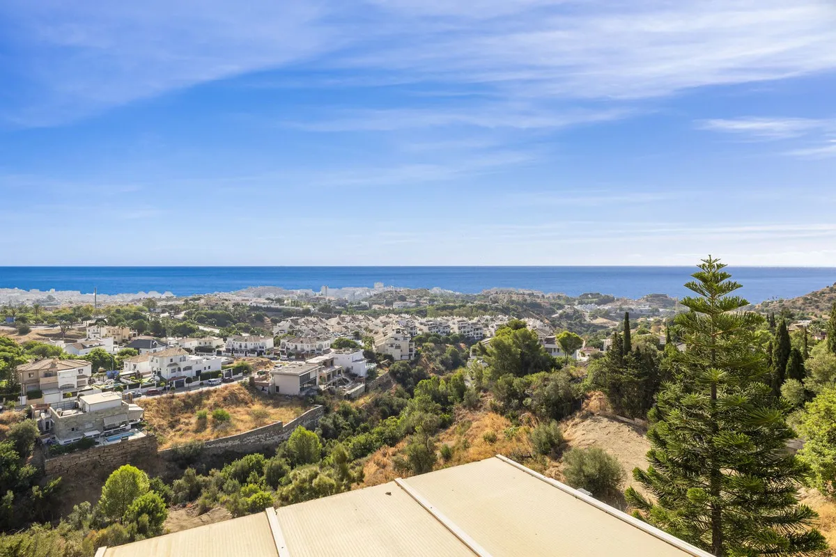 2b8c6524-df57-4d2b-be76-6e74d2e89228