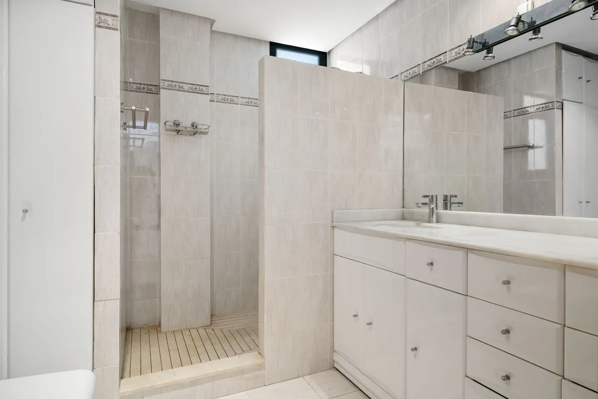 fd330335-4152-4361-afaa-80e095aac784