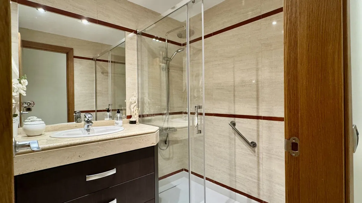 669c83d2-c913-459b-a73d-cd3e40c9a16c