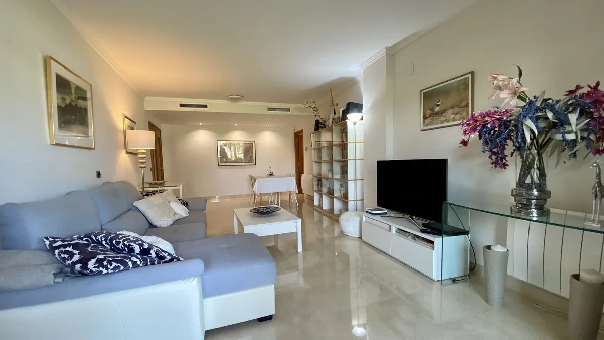 8256a5b7-88e4-45ec-86b0-a8d97156d5d1