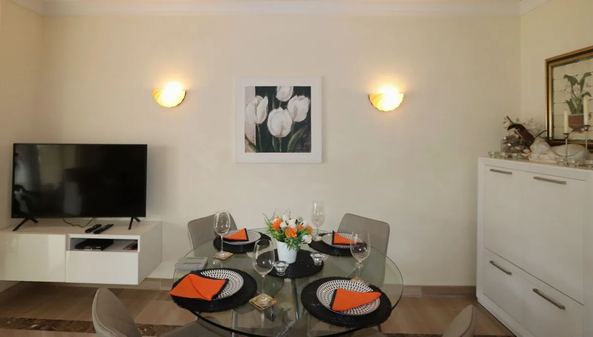 8a31ca49-b2eb-4547-b659-6ff9d2210edf