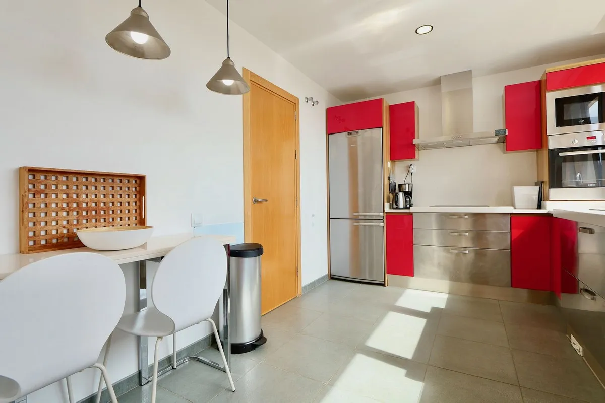 1bb1a865-80c1-4703-8d60-2e83adc7fcb8