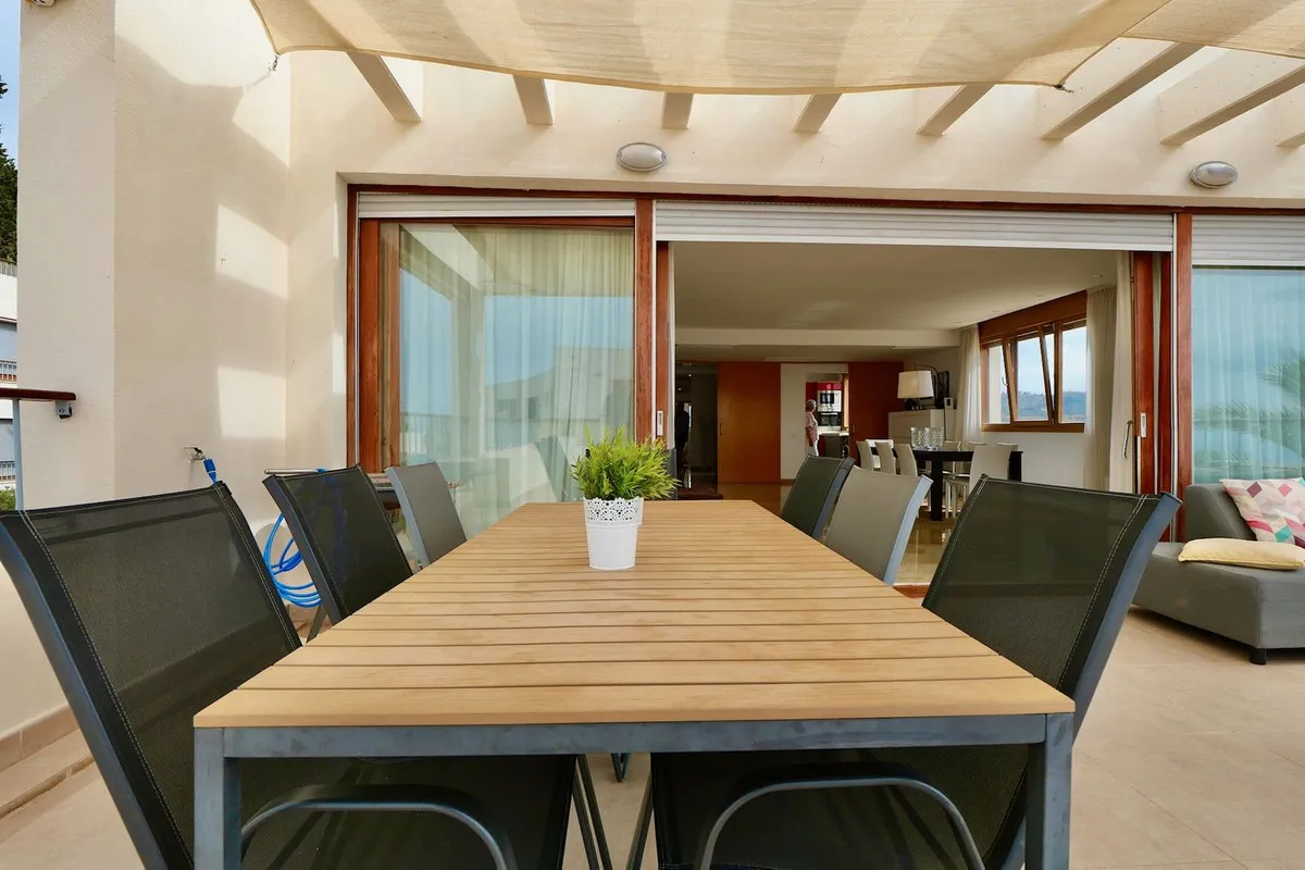 ffa8f1da-d5d9-4d08-8acc-5611bfd3bb6c