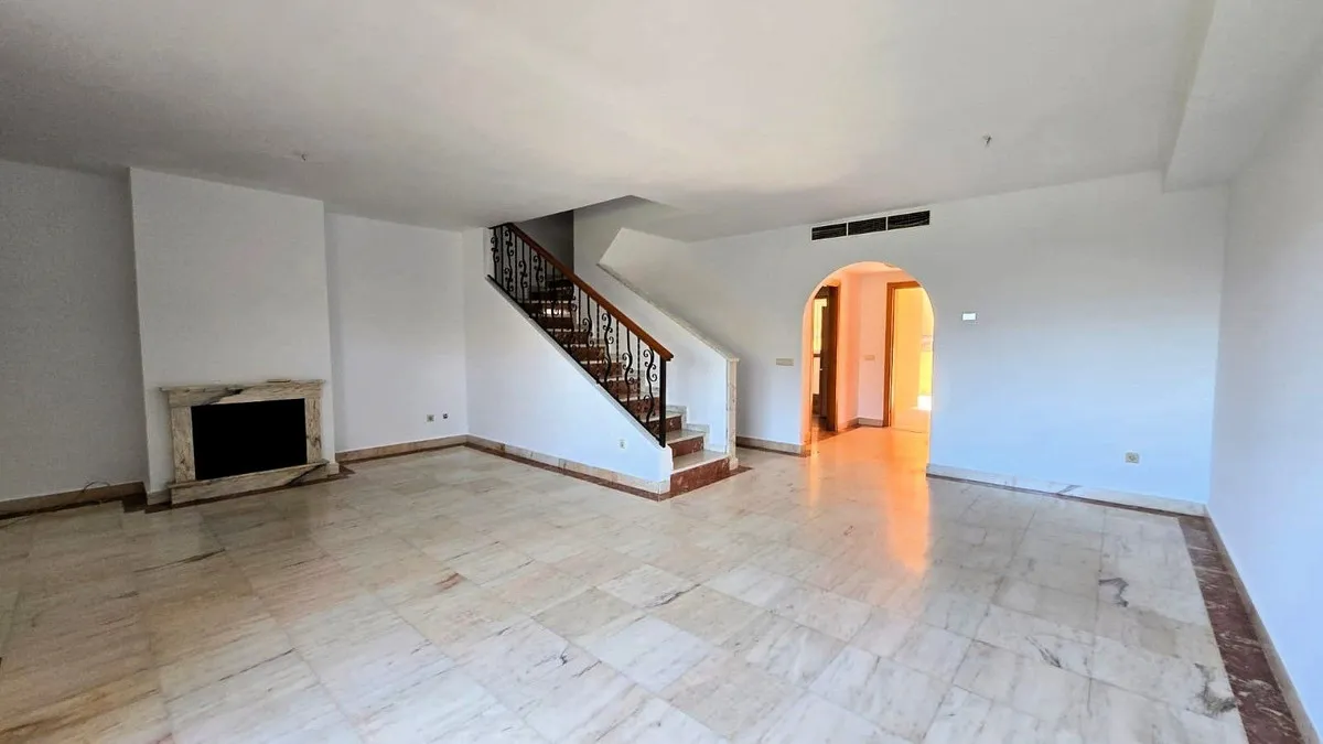 e1c362b0-e913-4d39-9fd9-767af2f7bb5b