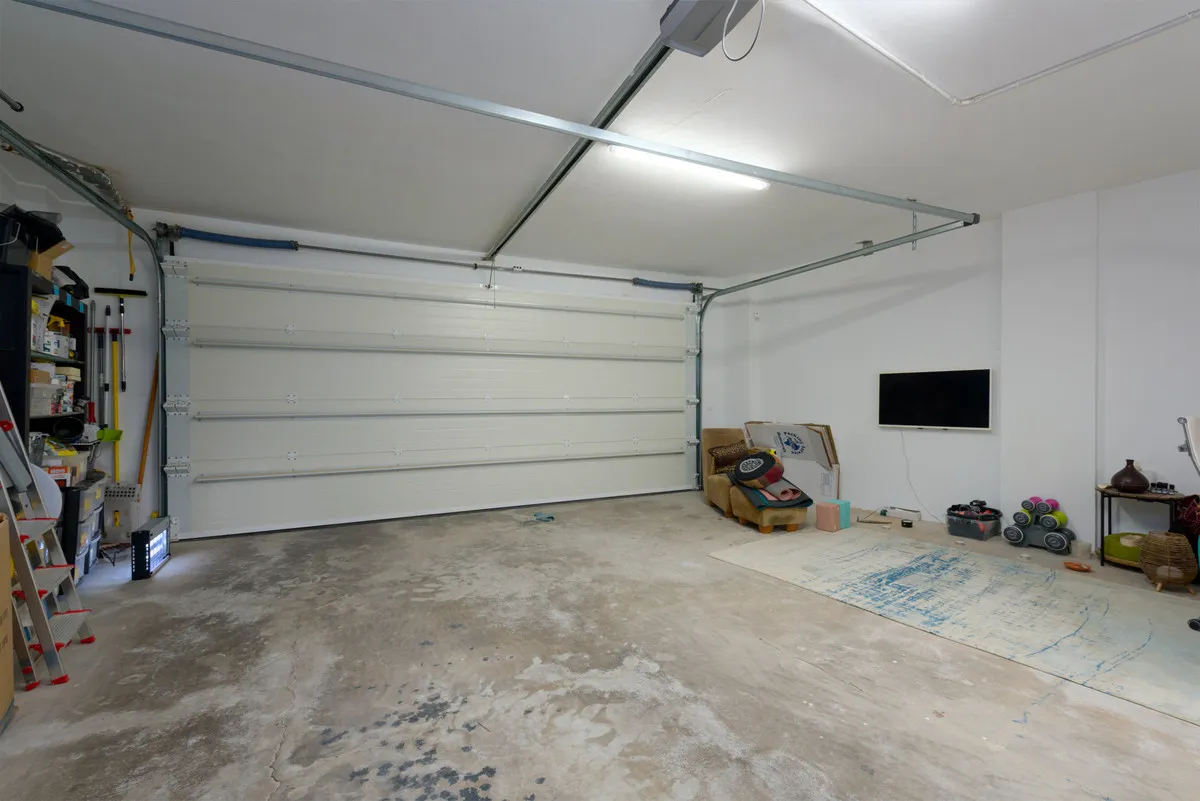 1e270fbc-8fab-43c1-85d6-3ce5ae1040c7