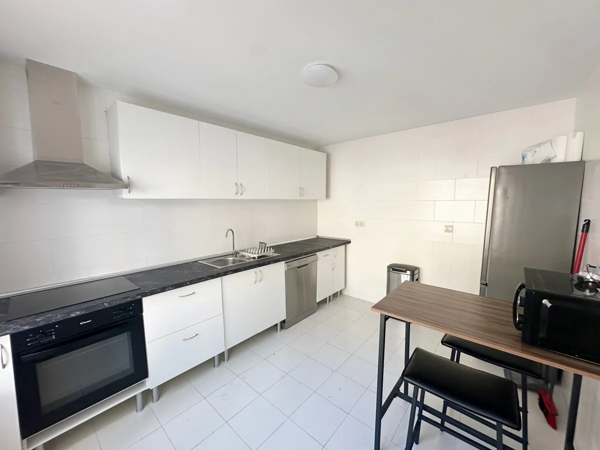 69b7fdc3-53f4-4106-adf0-c23f41edf7ca