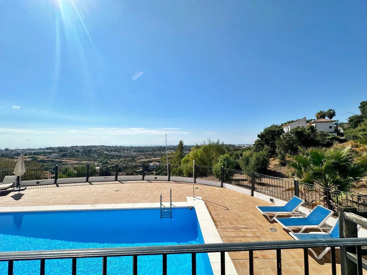 cd8bc780-400a-4747-ada5-da871cf9b999