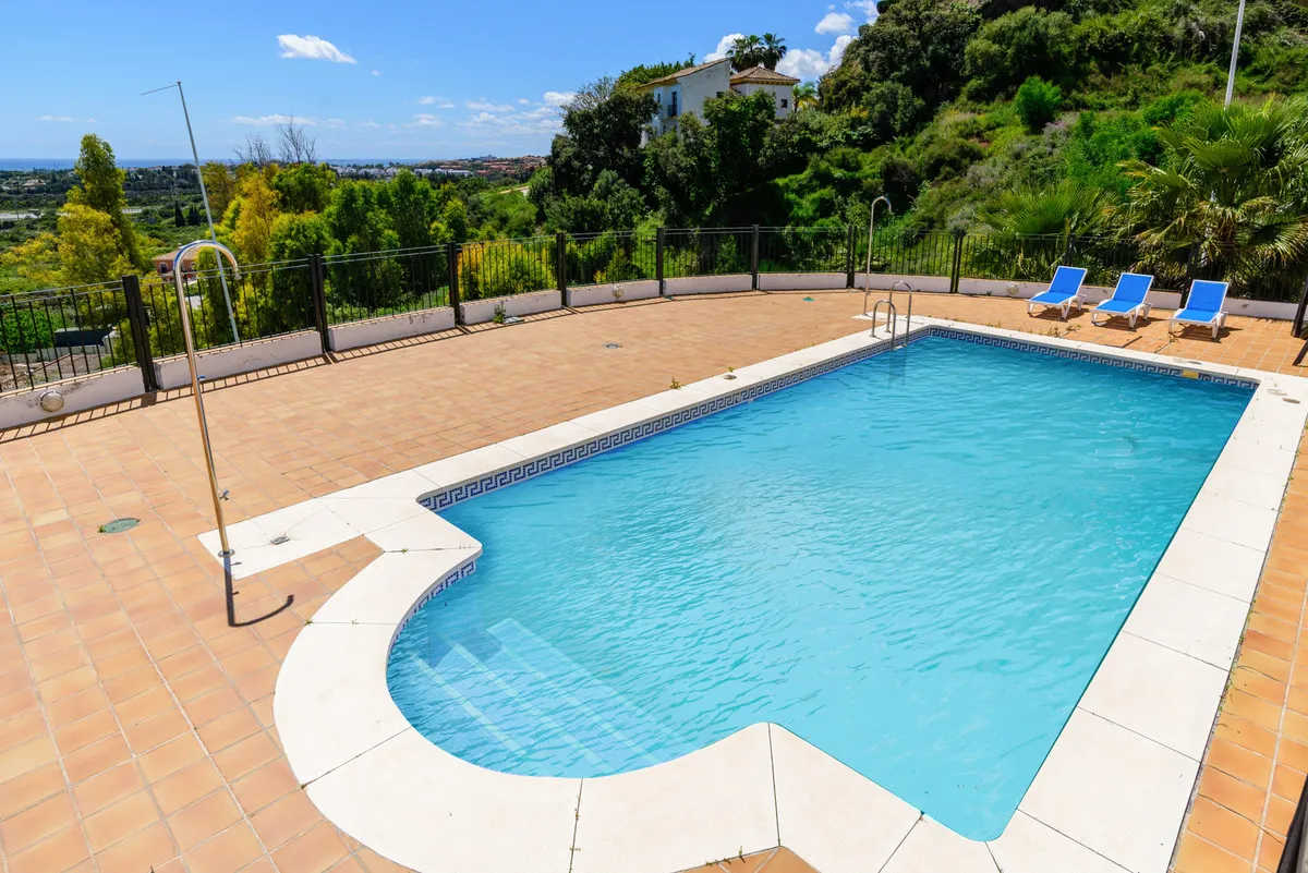 dba0c4d5-b73c-42ff-ac44-6fc26c81a800